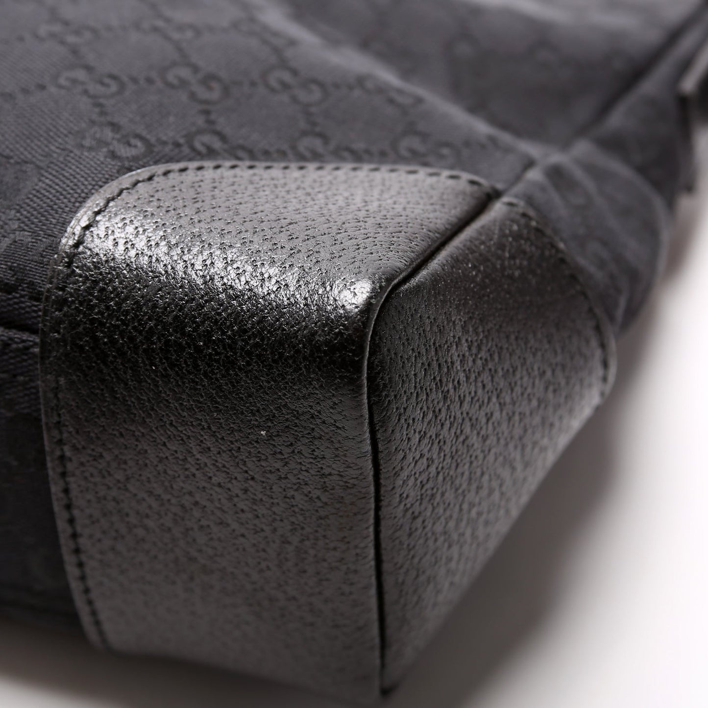 11054 GG Canvas Joy Messenger Black