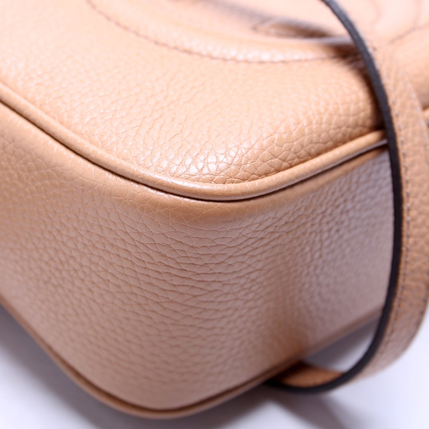 308364 Soho Disco Crossbody Tan