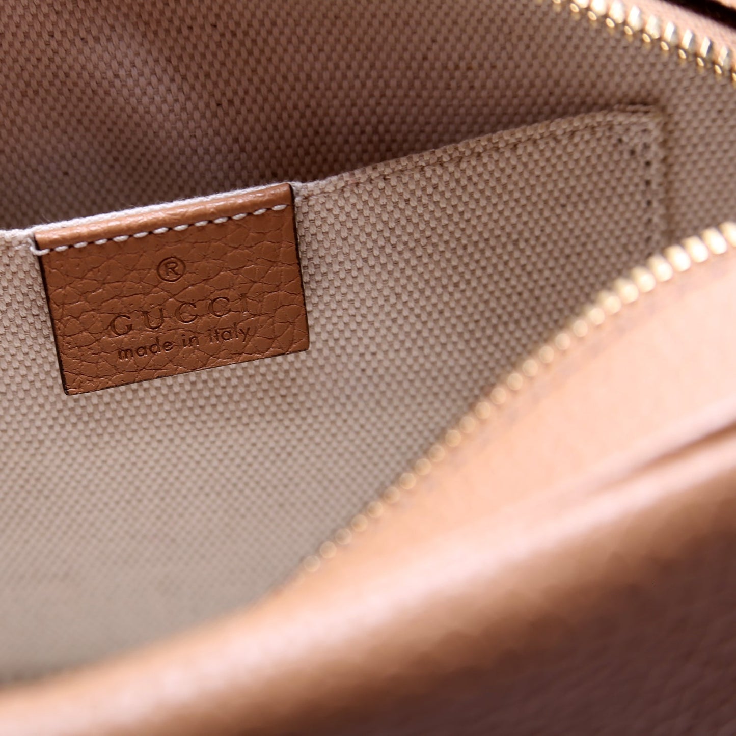 308364 Soho Disco Crossbody Tan