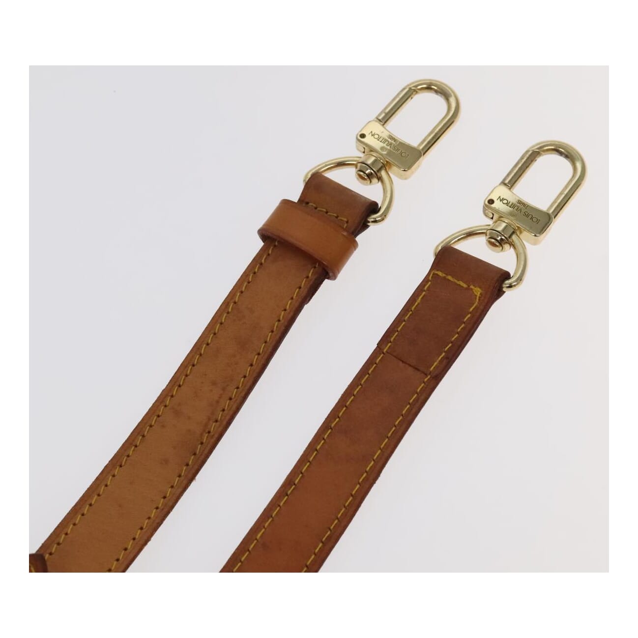 Louis Vuitton Shoulder Strap Beige Leather Bag Jewelry