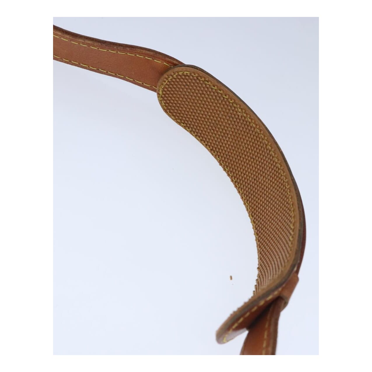 Louis Vuitton Shoulder Strap Beige Leather Bag Jewelry