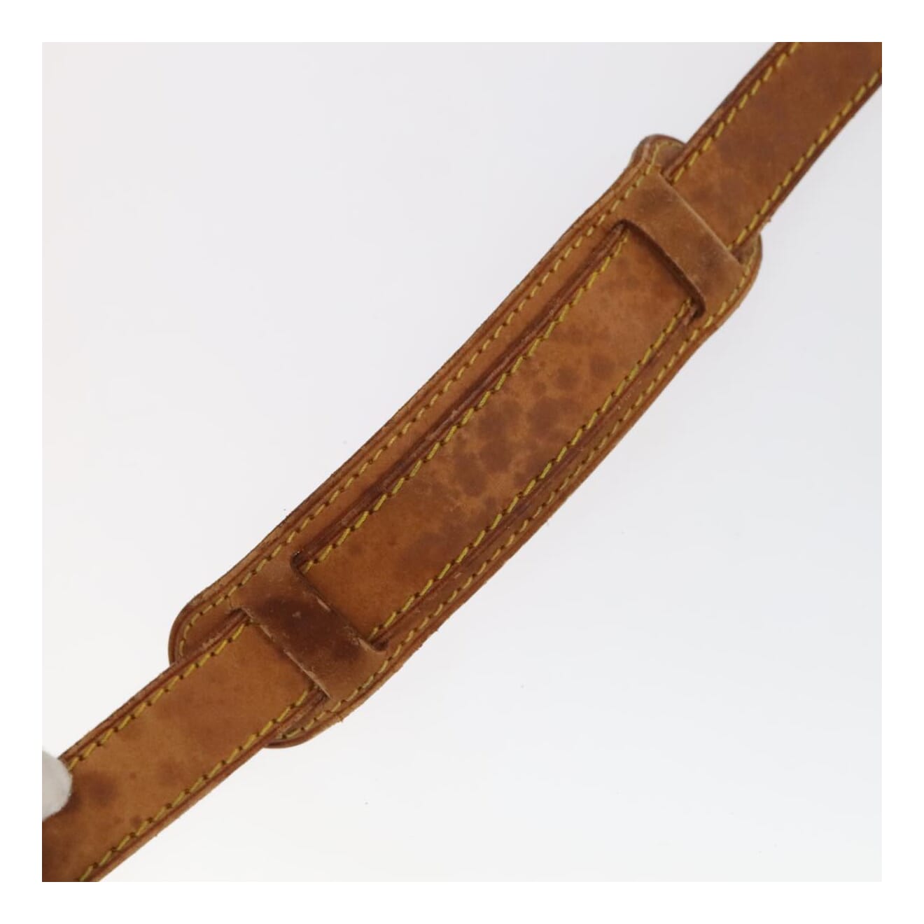 Louis Vuitton Shoulder Strap Beige Leather Bag Jewelry