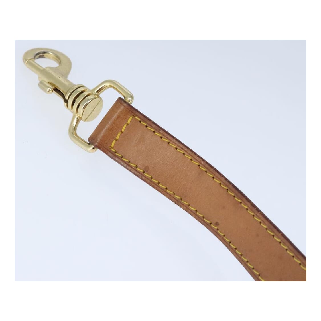 Louis Vuitton Shoulder Strap Beige Leather Bag Jewelry