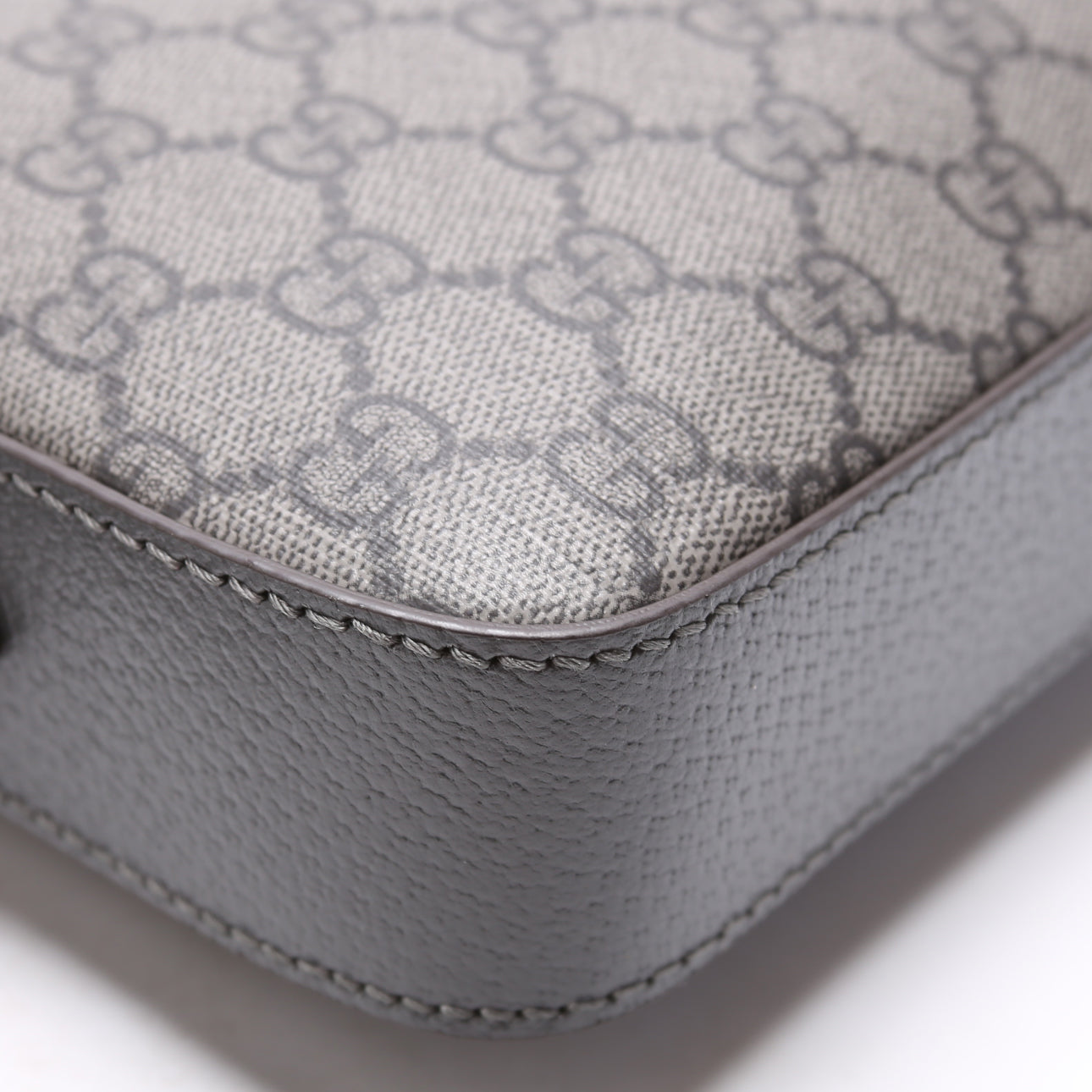 699439 GG Supreme Ophidia Small Wristlet Crossbody Grey