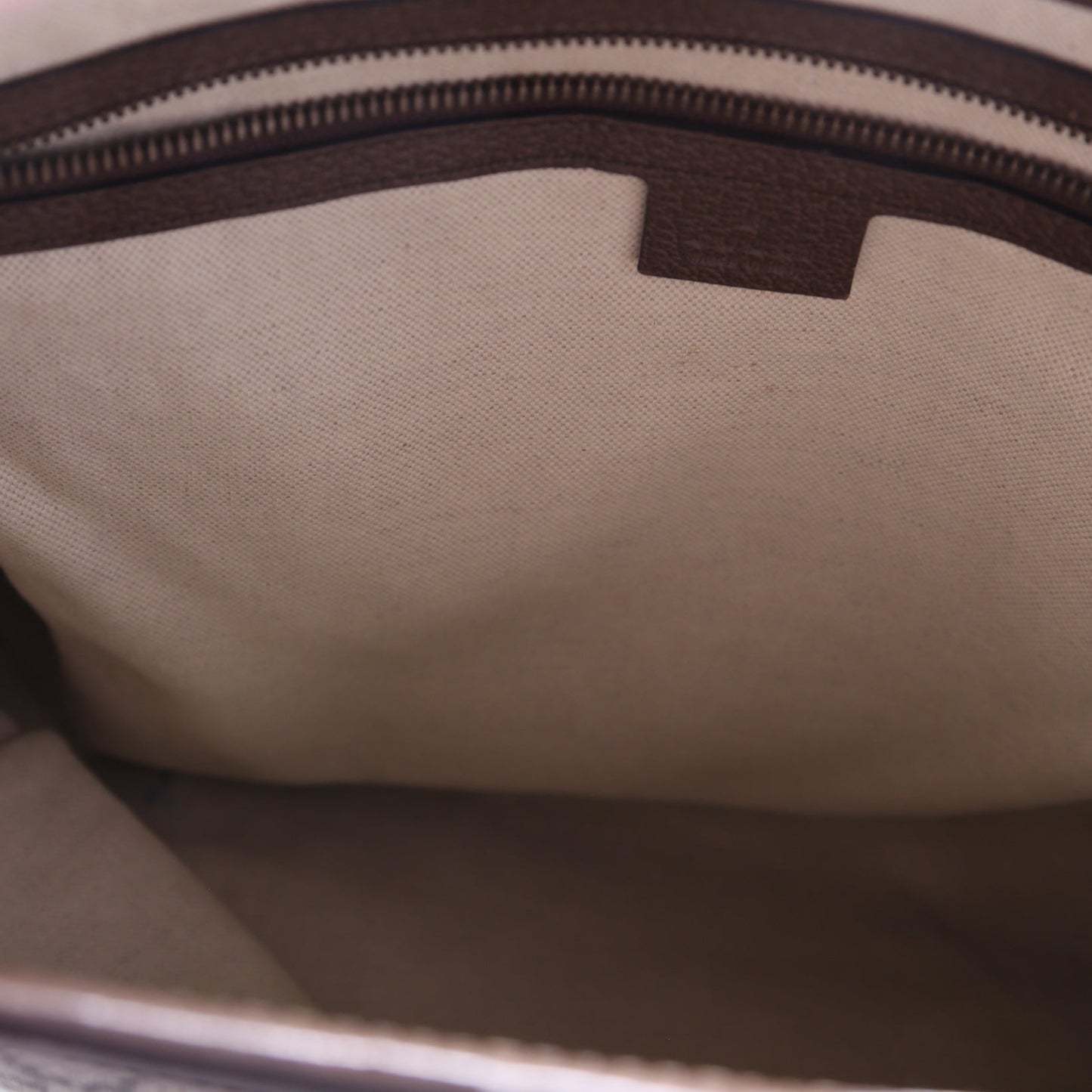 463491 GG Supreme Slip Handle Vertical Tote Brown