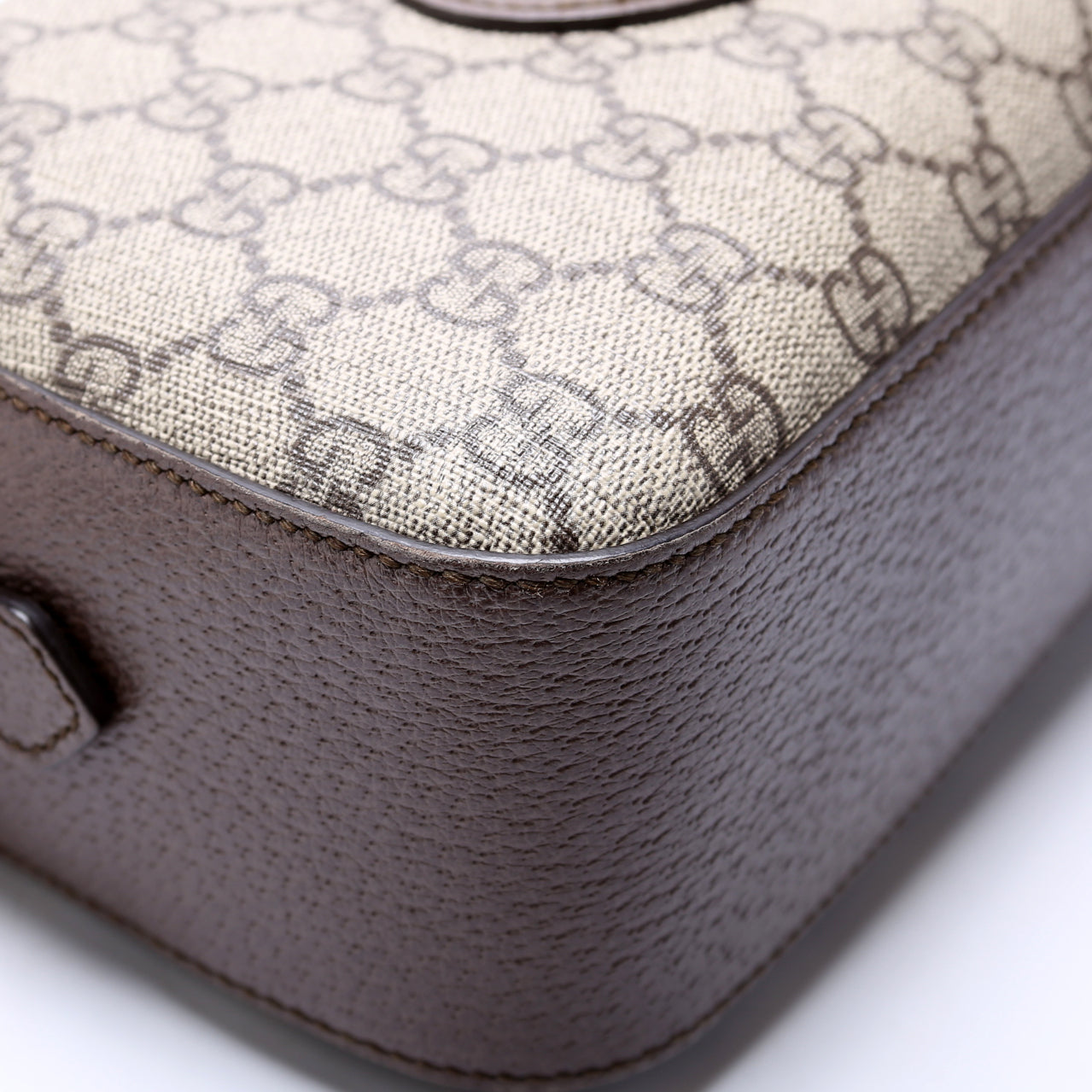 476466 GG Supreme Messenger Bag Brown