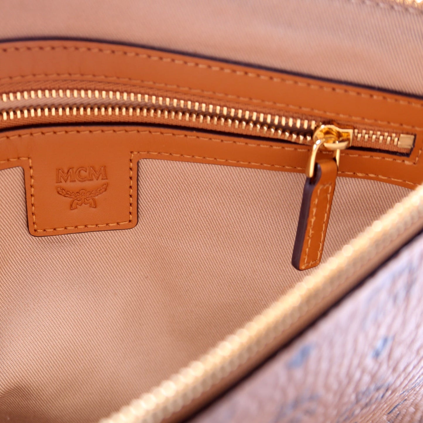 Visetos Pouch Crossbody Brown