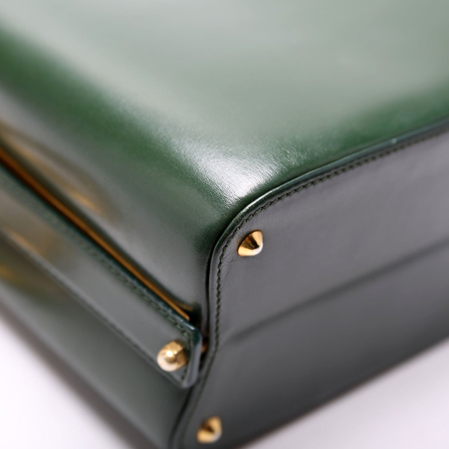 001 2174 Box Shoulder Bag Vintage Green