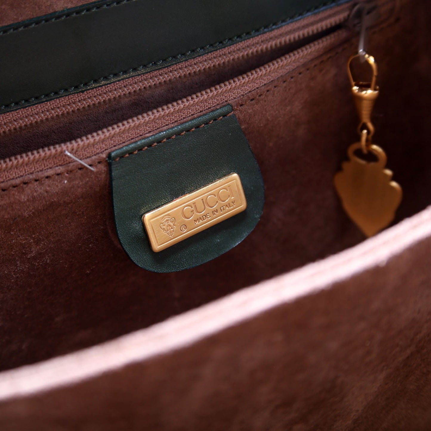 001 2174 Box Shoulder Bag Vintage Green