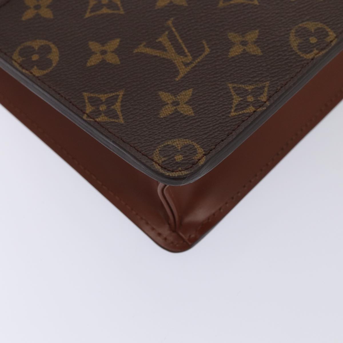 Louis Vuitton Pochette A4 Brown Canvas Clutch Bag
