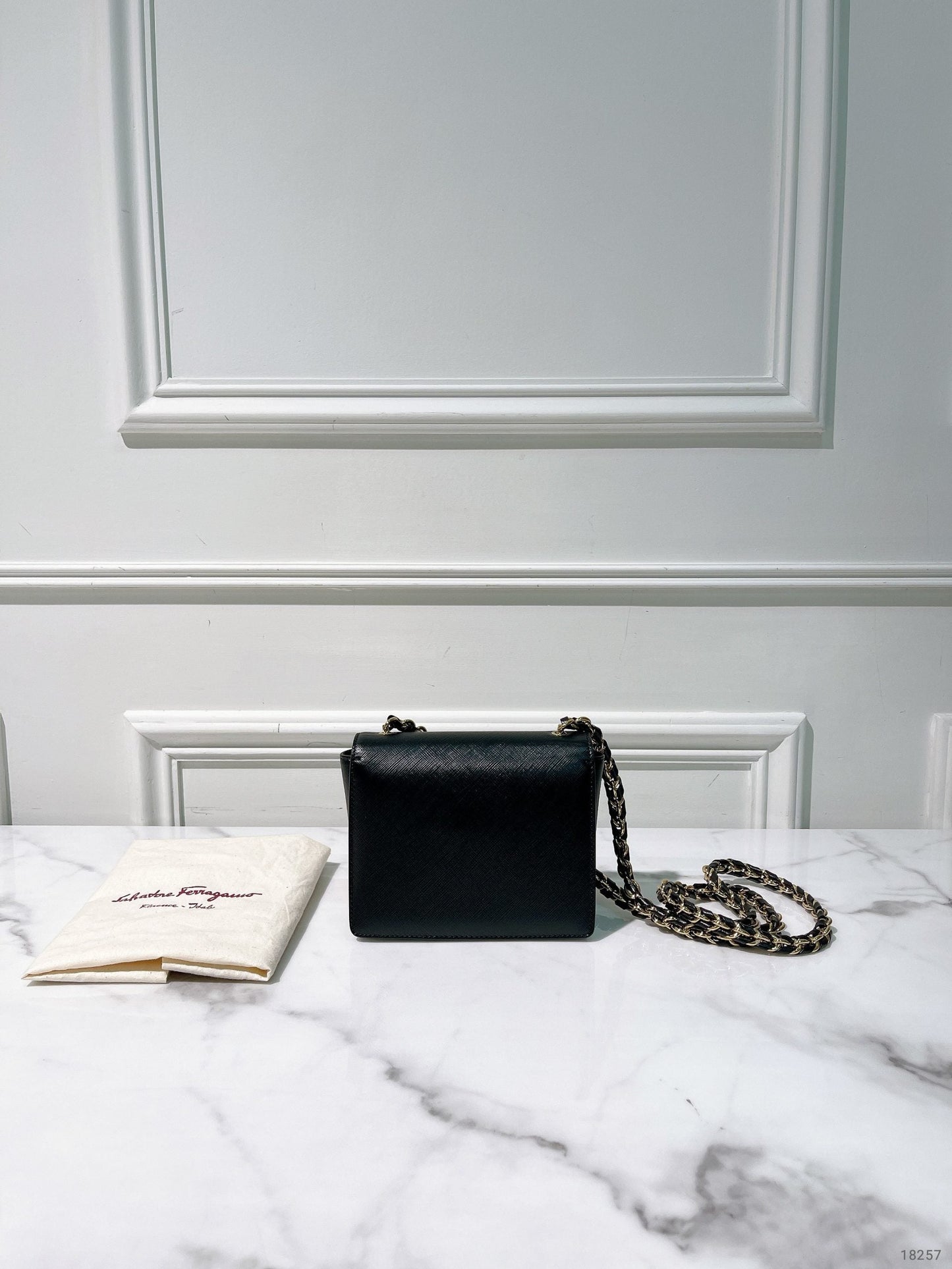 FERRAGAMO CROSSBODY BAG, Black/Gold