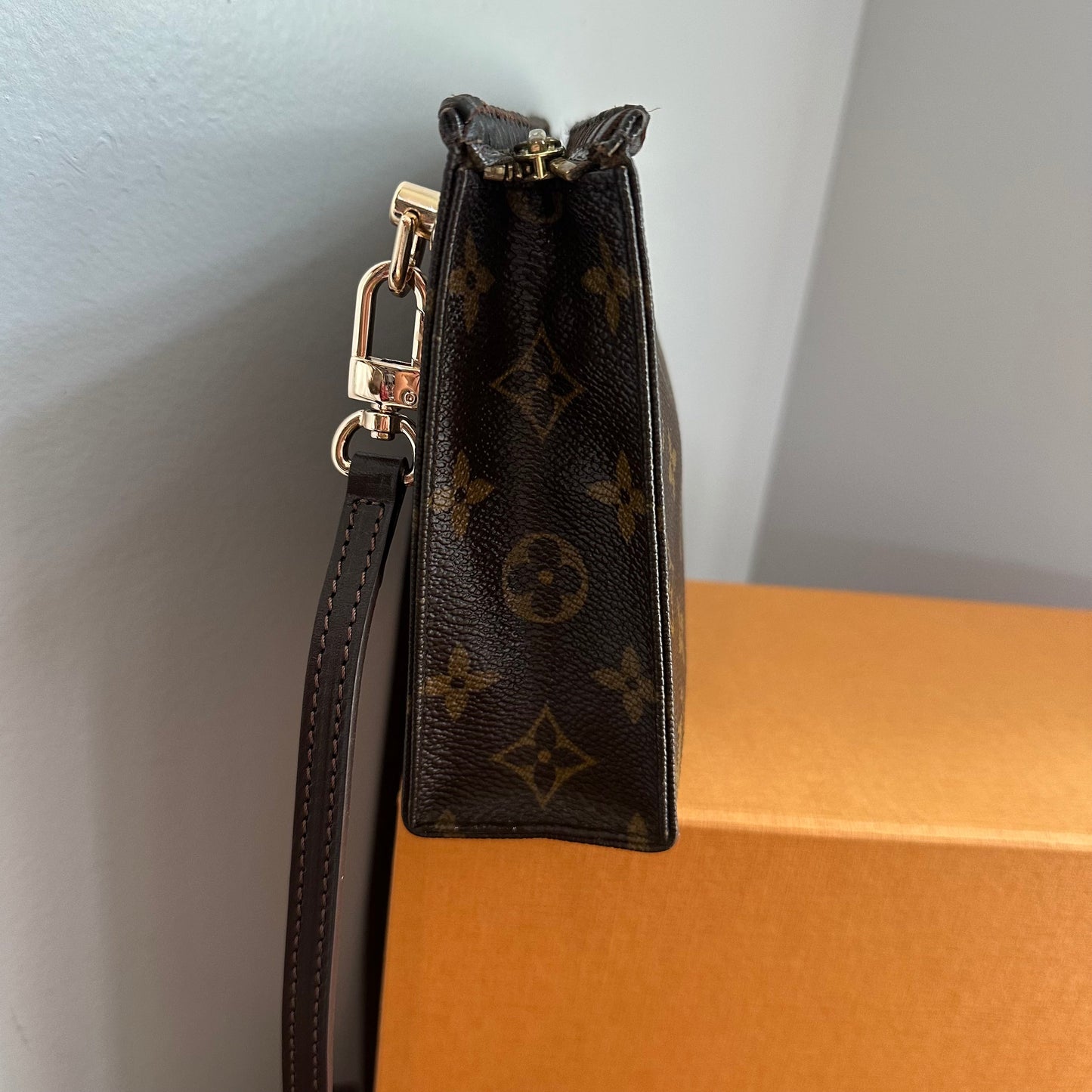 The Cygnet Crossbody -Orvis bags Monogram in Chocolate