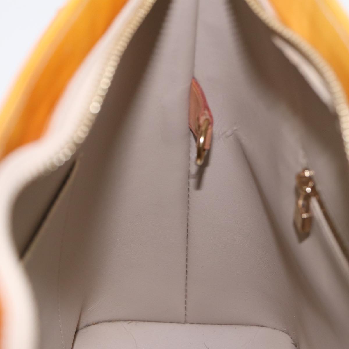 Louis Vuitton Houston Beige Patent Leather Handbag