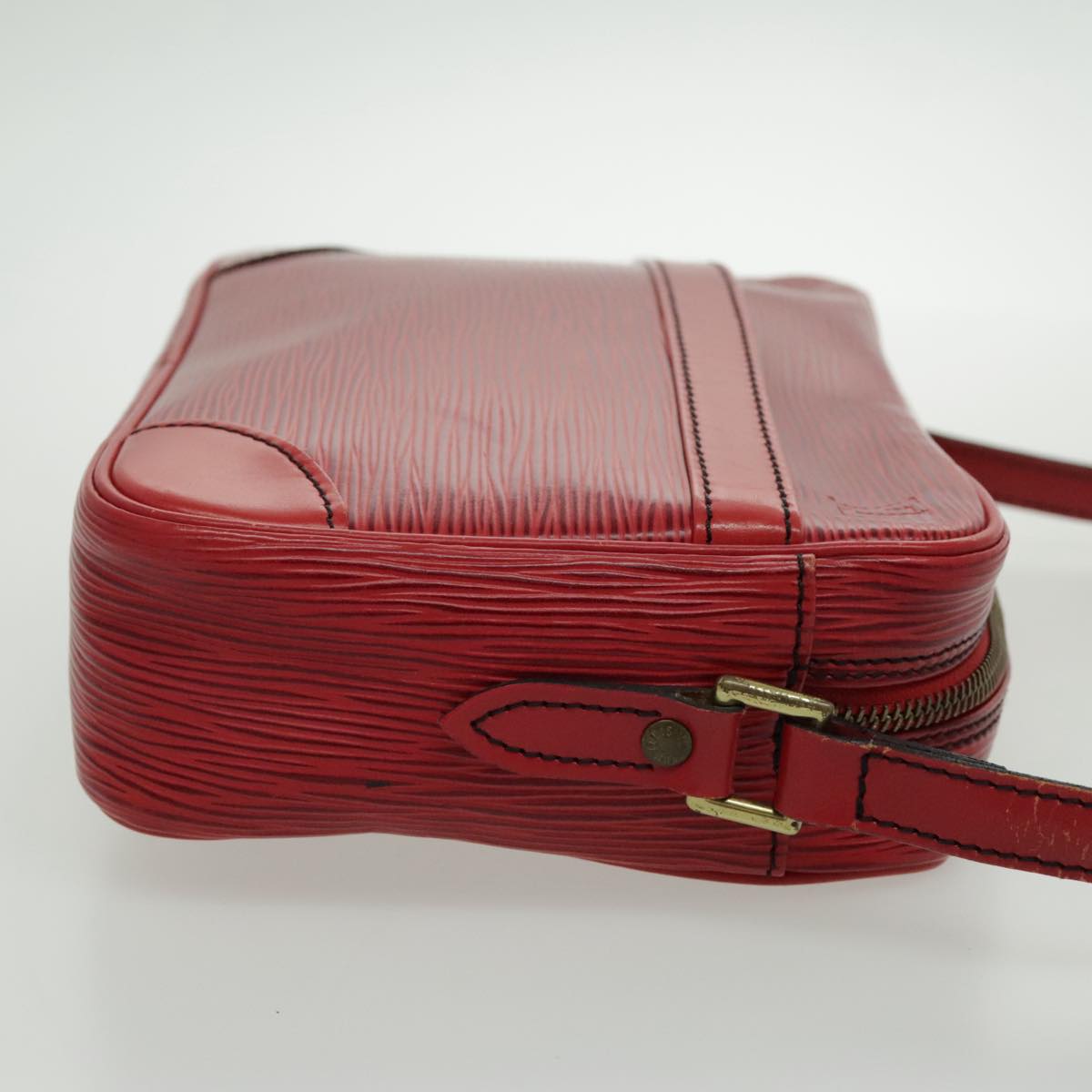 Louis Vuitton Trocadero 23 Red Leather Shoulder Bag