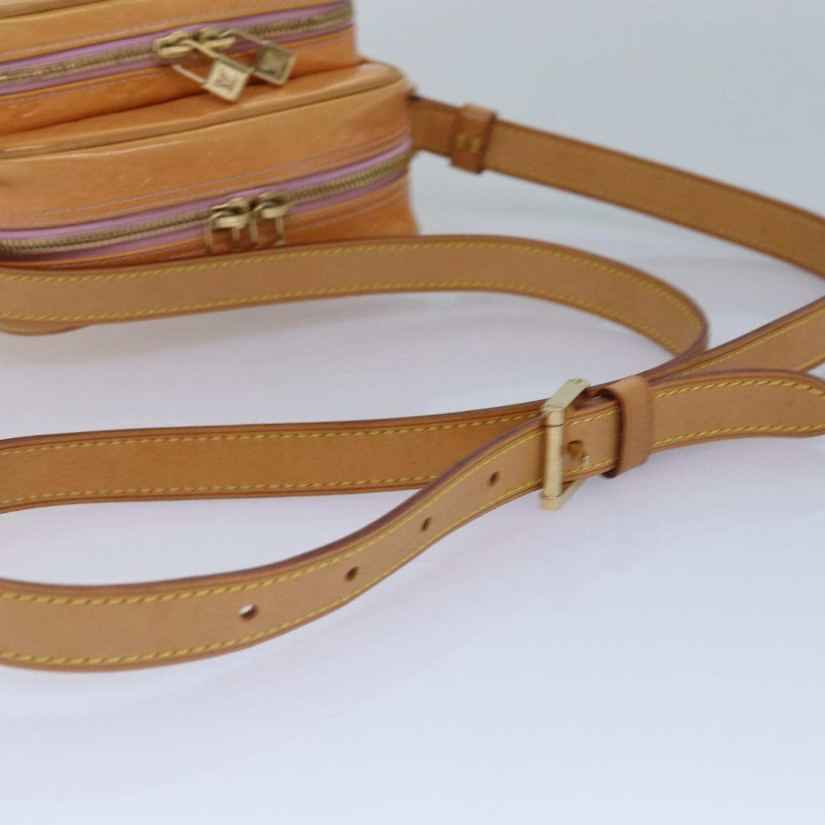 Louis Vuitton Wooster Beige Patent Leather Shoulder Bag