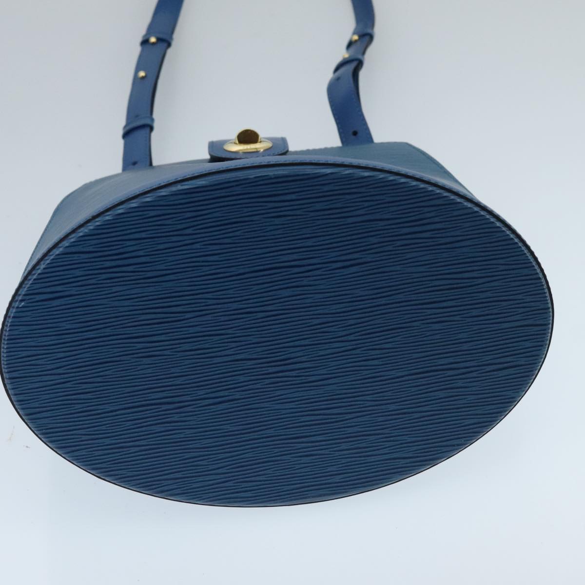 Louis Vuitton Cluny Blue Leather Shoulder Bag