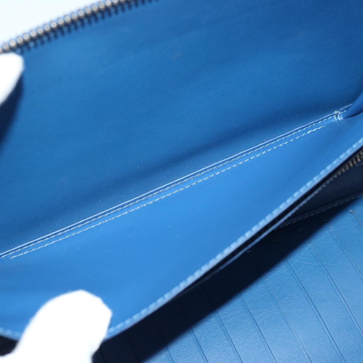 Louis Vuitton Atholl Blue Leather Clutch Bag
