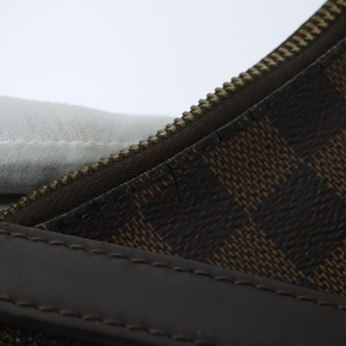 Louis Vuitton Bloomsbury Burgundy Canvas Shoulder Bag