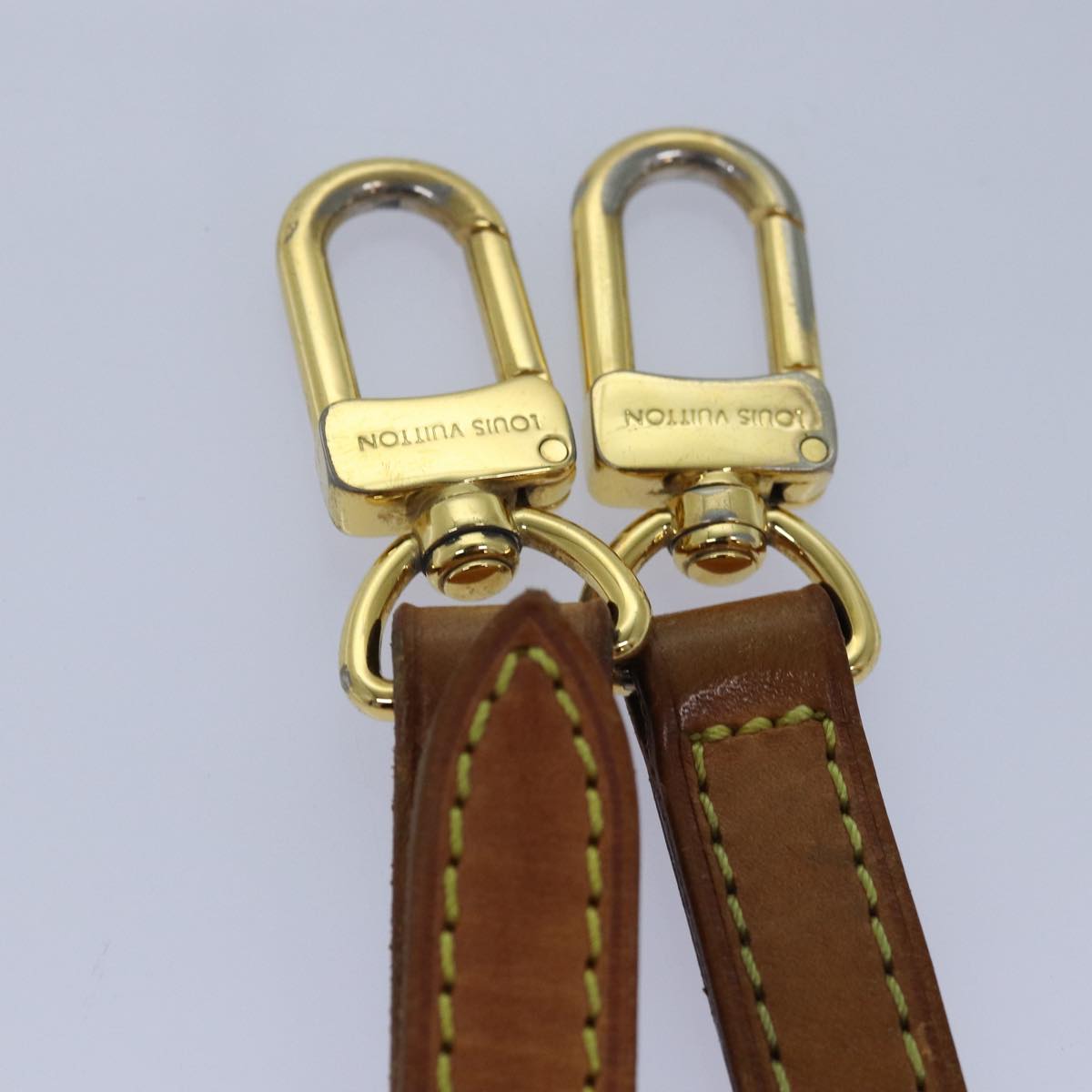 Louis Vuitton Shoulder Strap Beige Leather Bag Jewelry