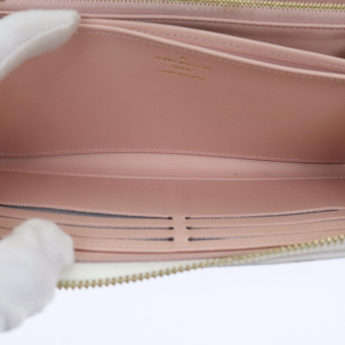 Louis Vuitton Zippy Wallet White Leather Wallet