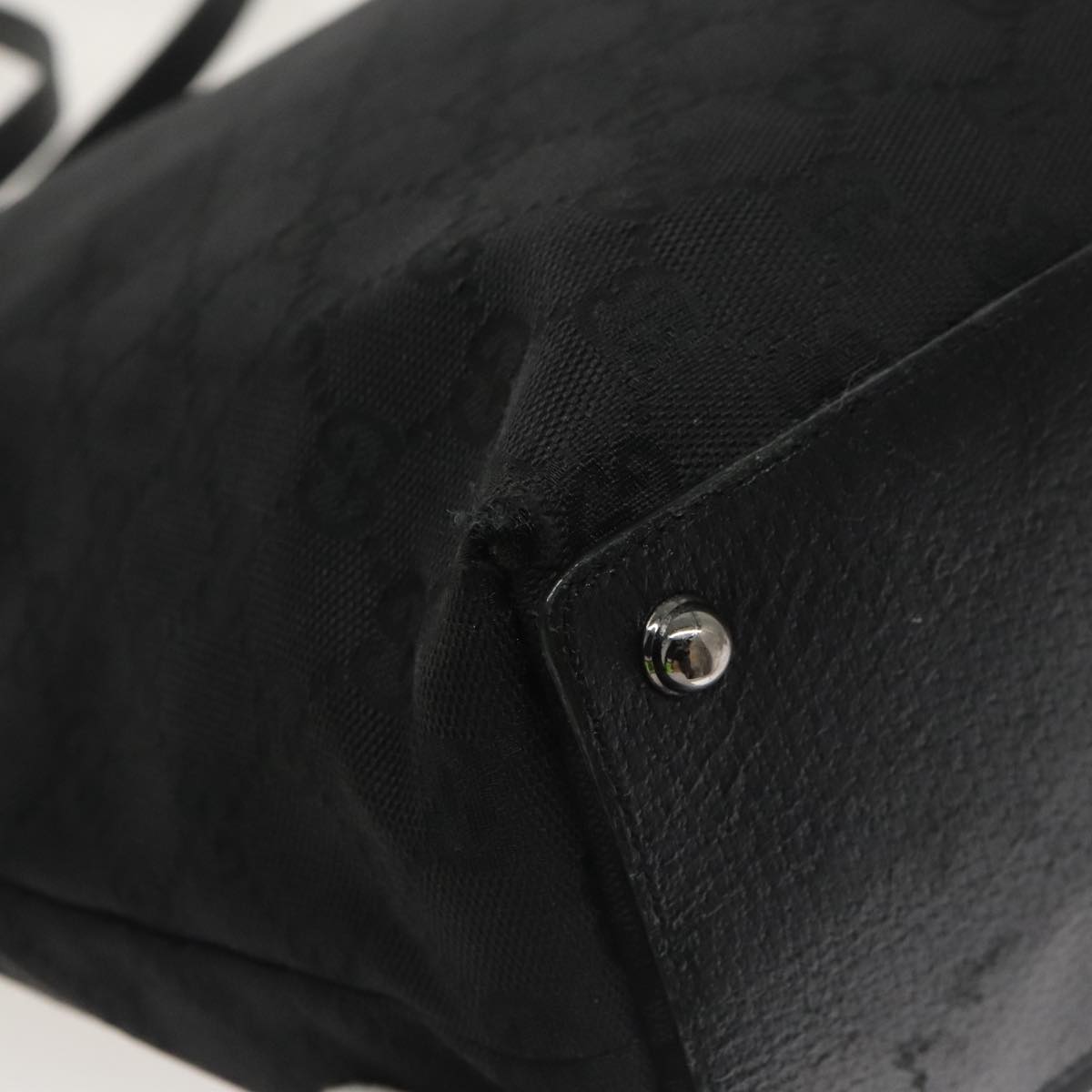 Gucci -- Black Canvas Tote Bag