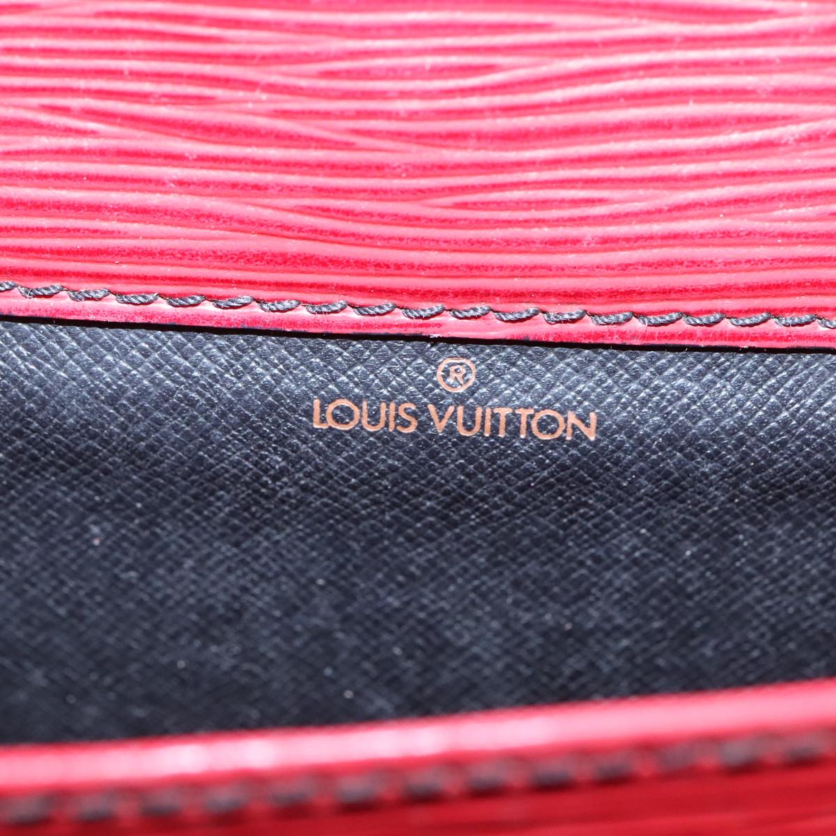 Louis Vuitton Cartouchiere Red Leather Shoulder Bag