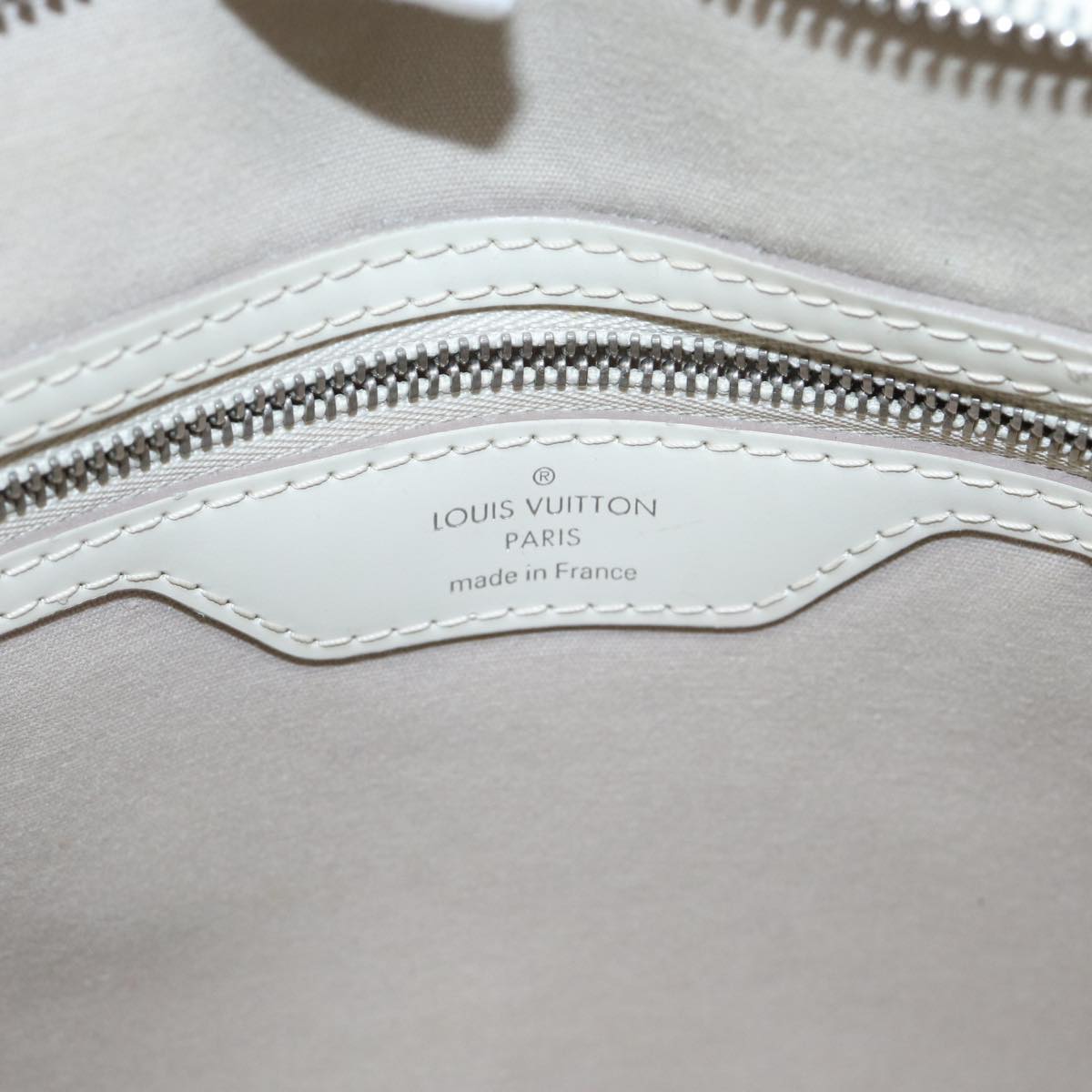 Louis Vuitton Blair White Leather Handbag