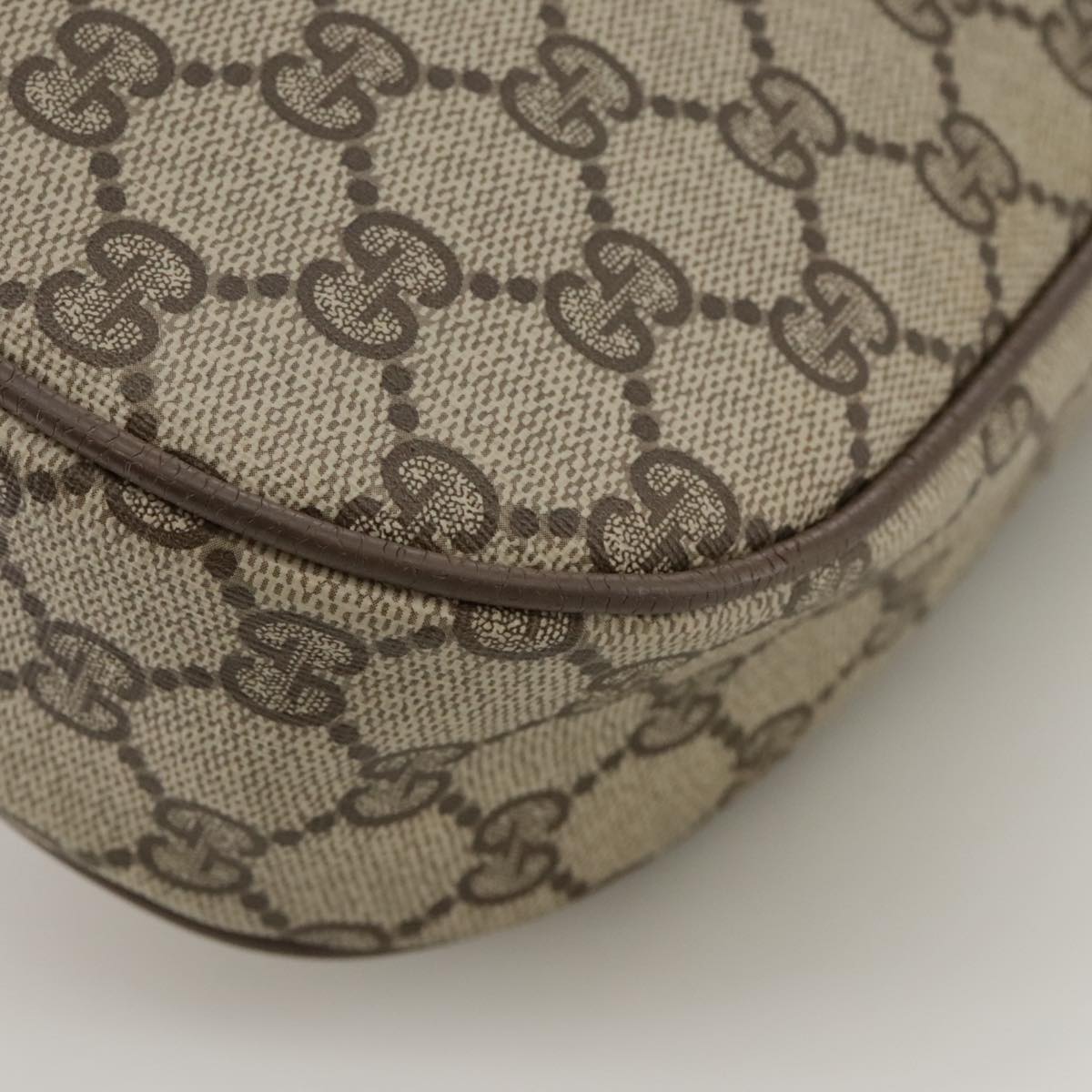 Gucci Gg Canvas Beige Canvas Clutch Bag