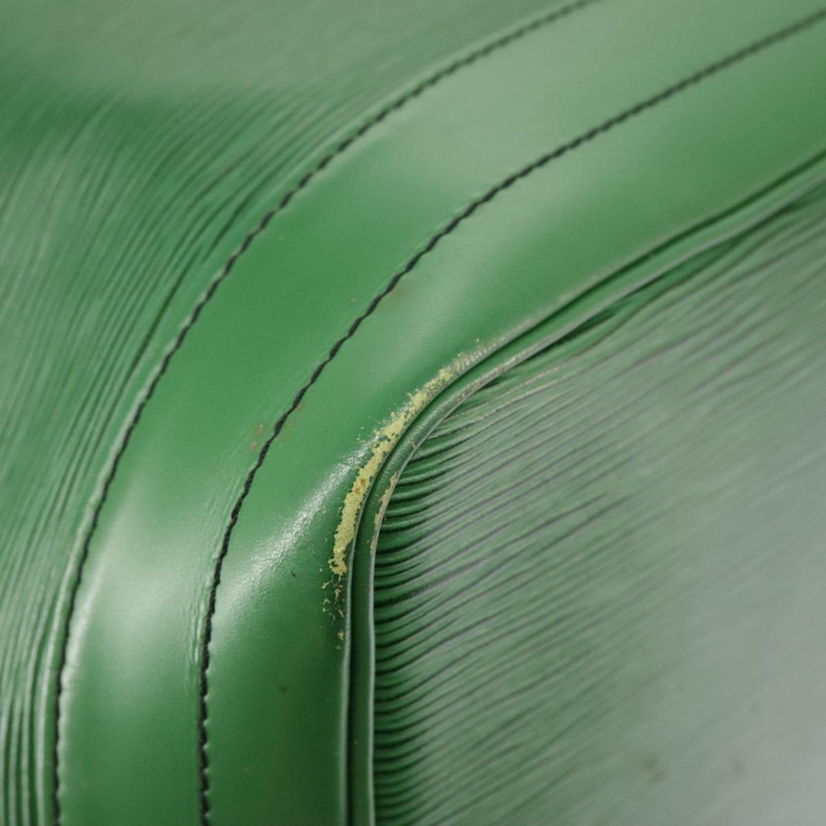 Louis Vuitton Noé Green Leather Shoulder Bag