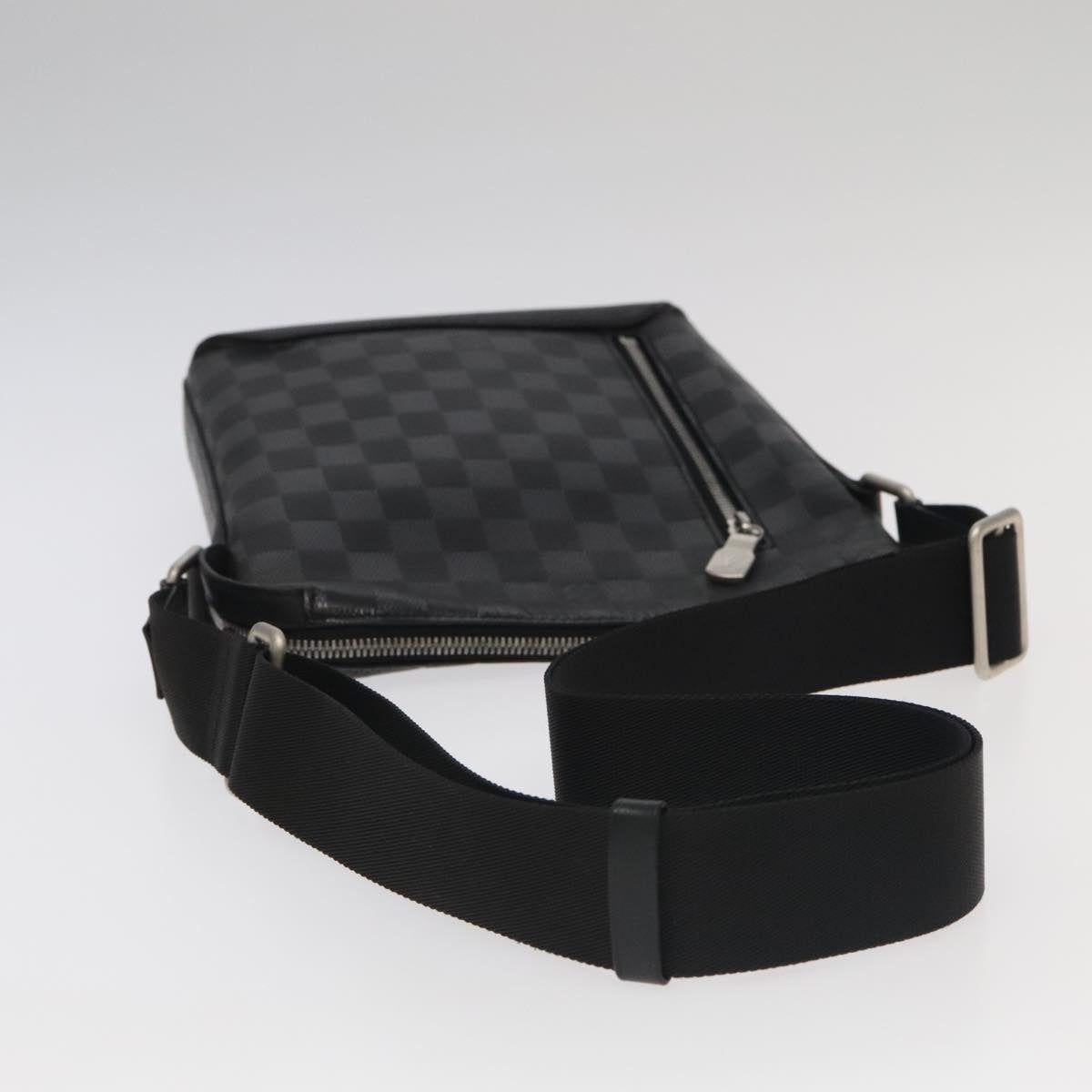 Louis Vuitton Discovery Black Leather Shoulder Bag