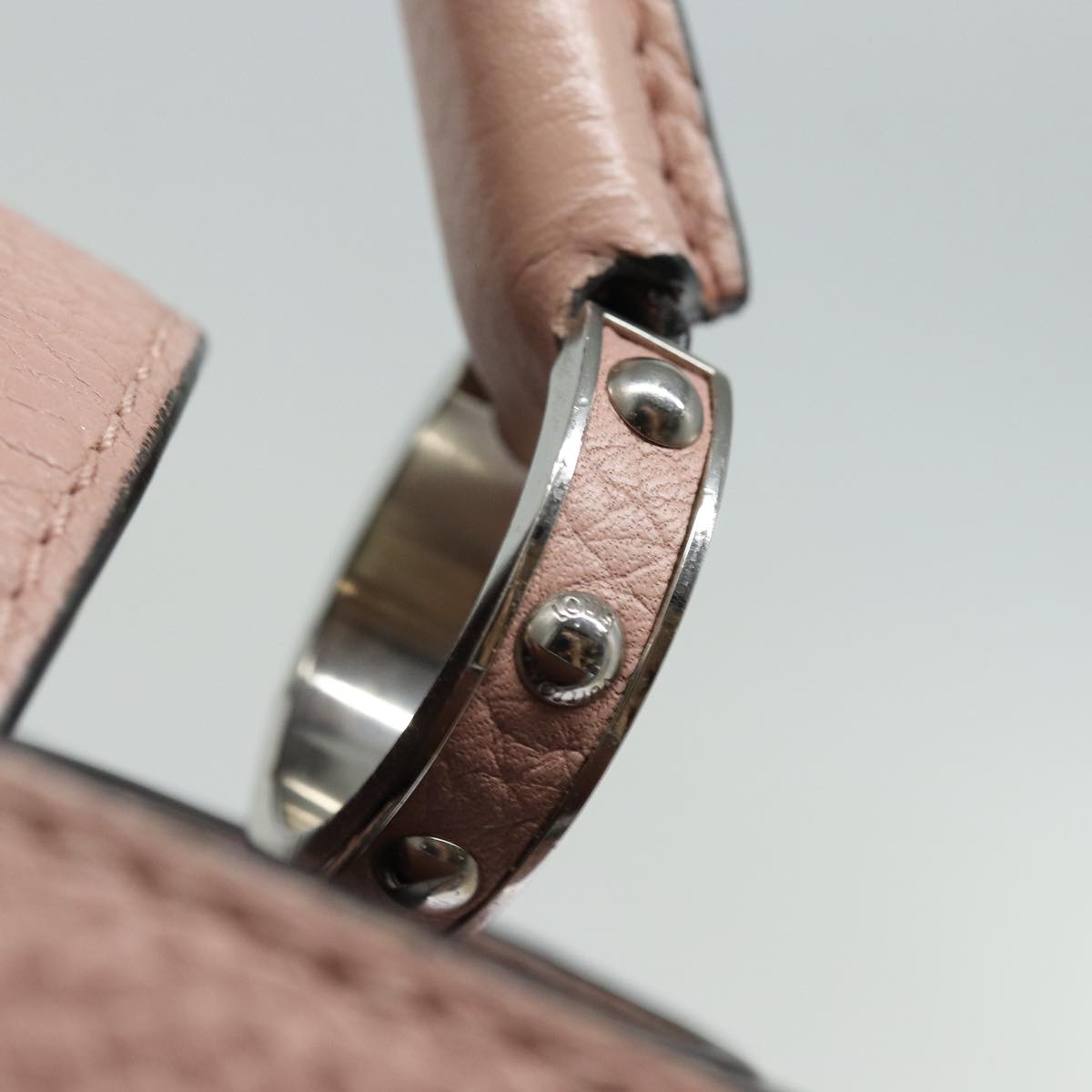 Louis Vuitton Capucines Pink Leather Handbag