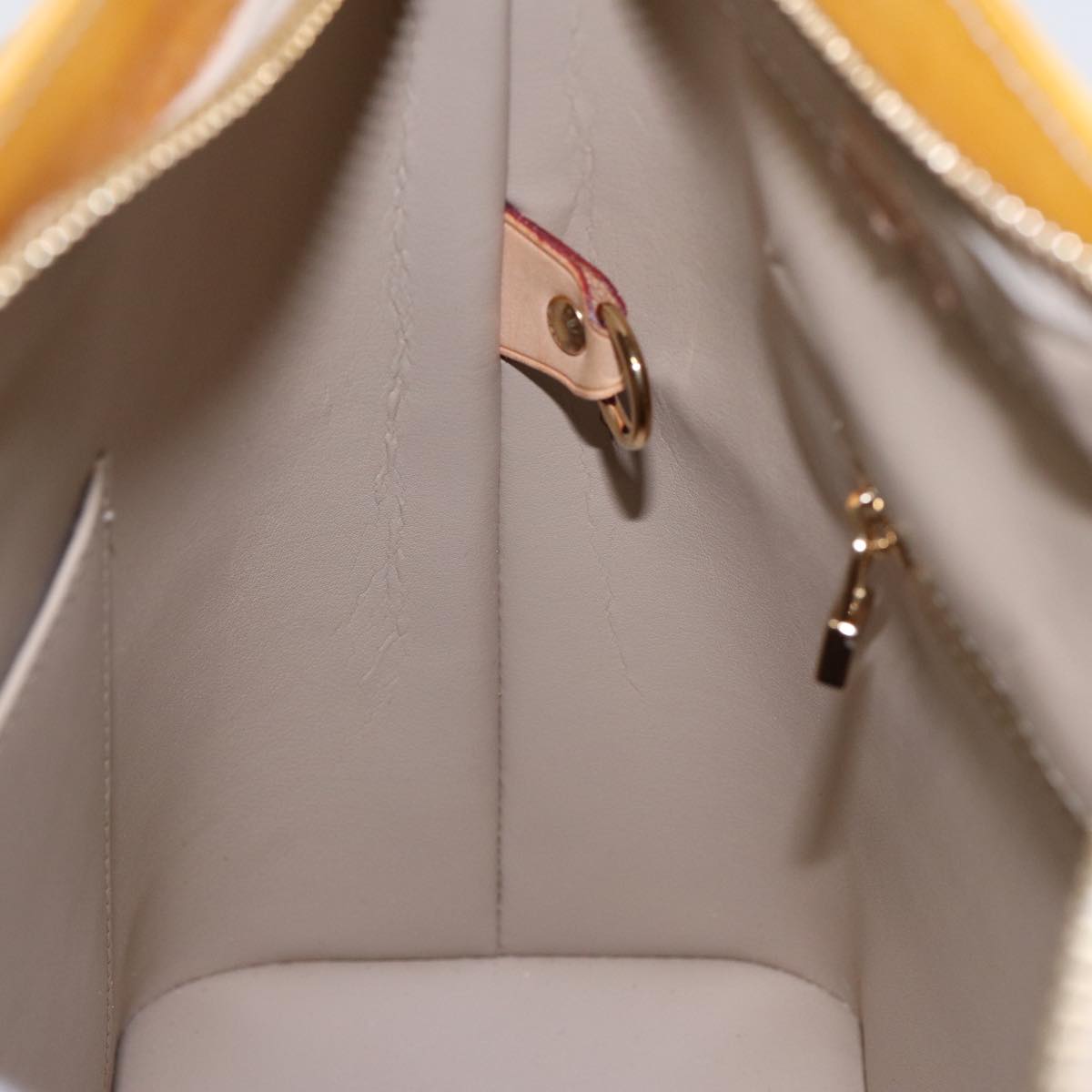 Louis Vuitton Houston Beige Patent Leather Handbag