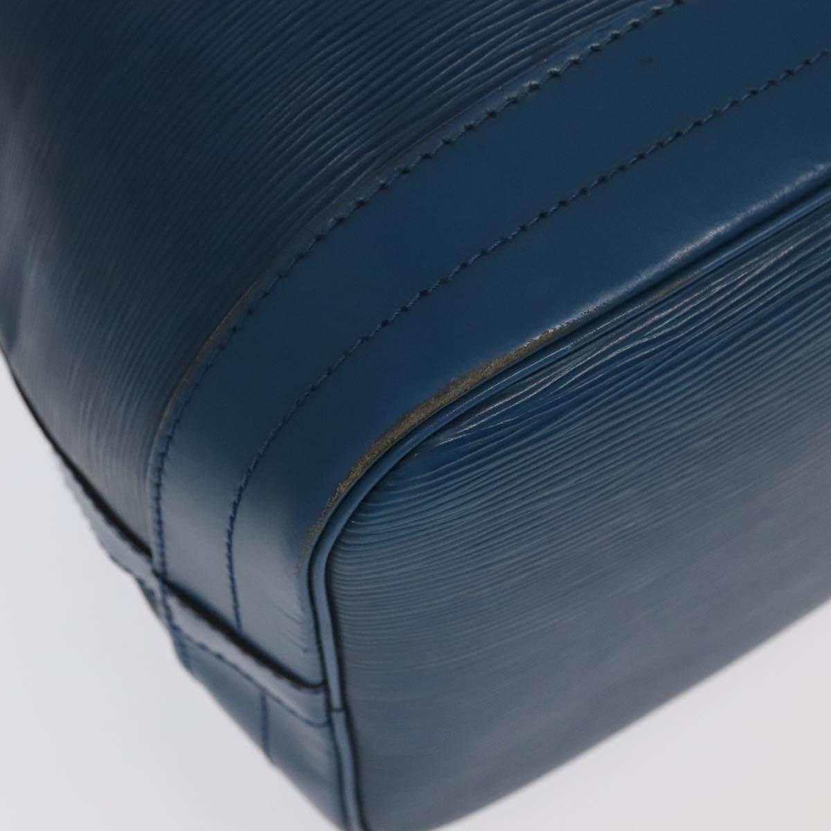 Louis Vuitton Noe Blue Leather Shoulder Bag