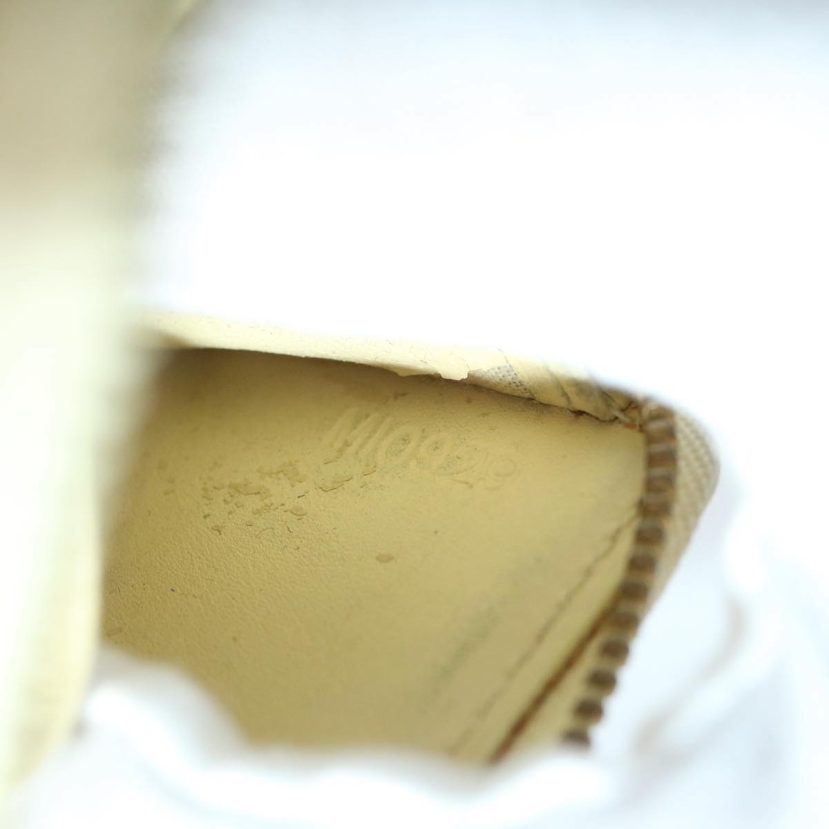 Louis Vuitton Vénus Beige Patent Leather Wallet