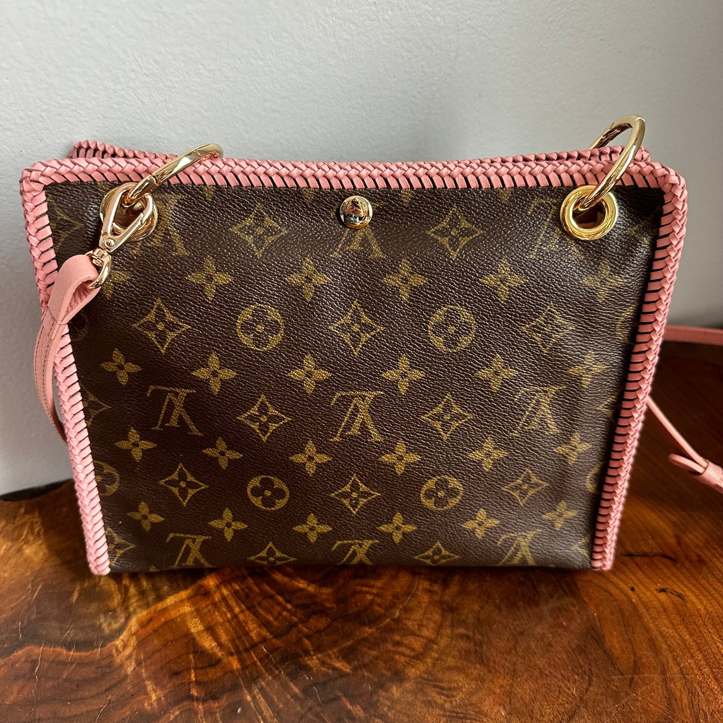 The Swan Crossbody -Orvis bags Monogram in Pale Pink
