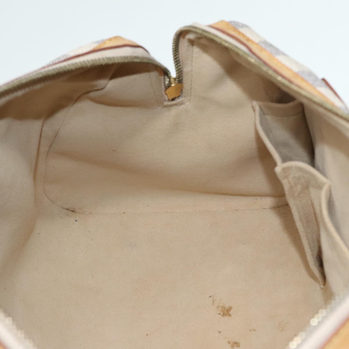 Louis Vuitton Berkley White Canvas Handbag