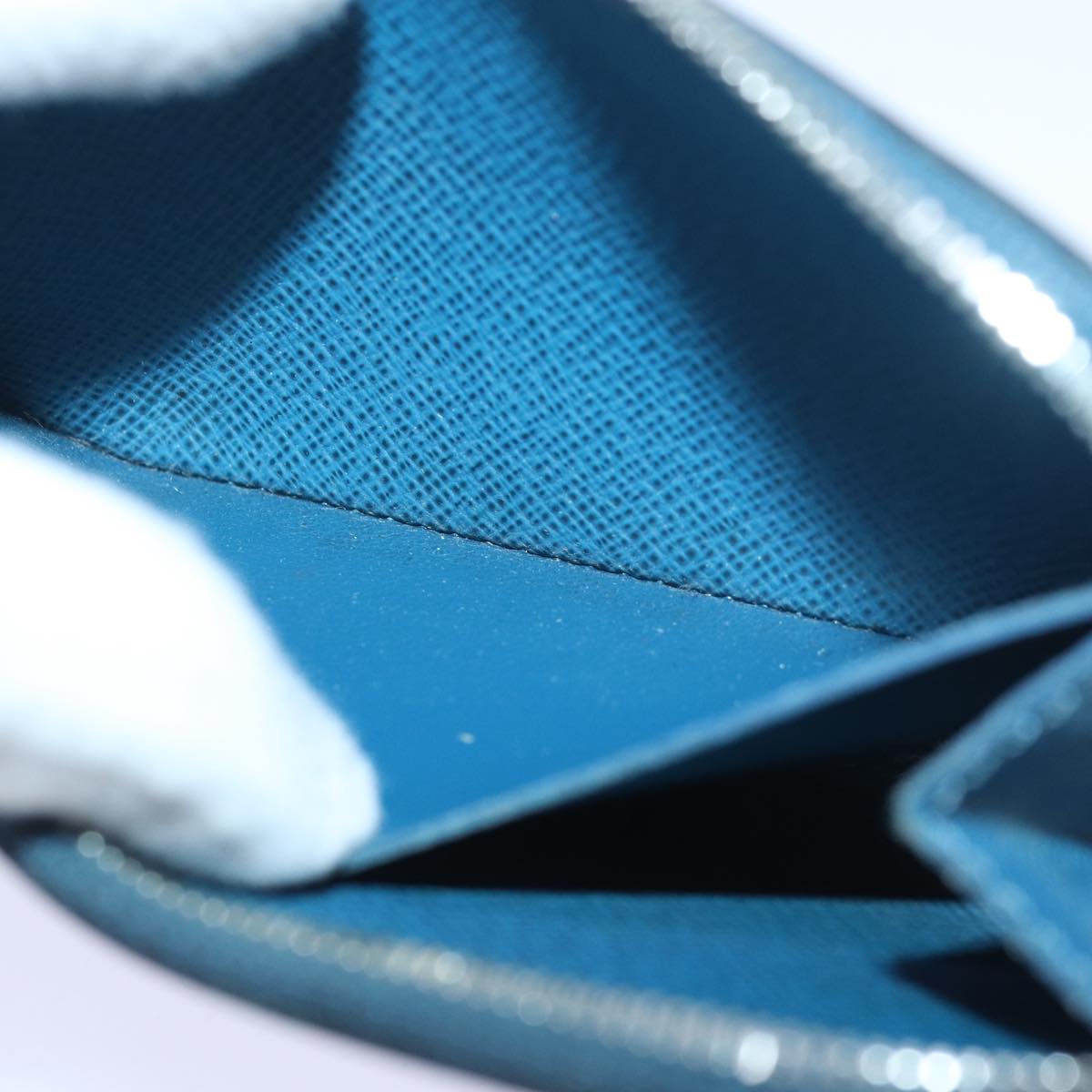 Louis Vuitton Porte-Monnaie Blue Leather Wallet