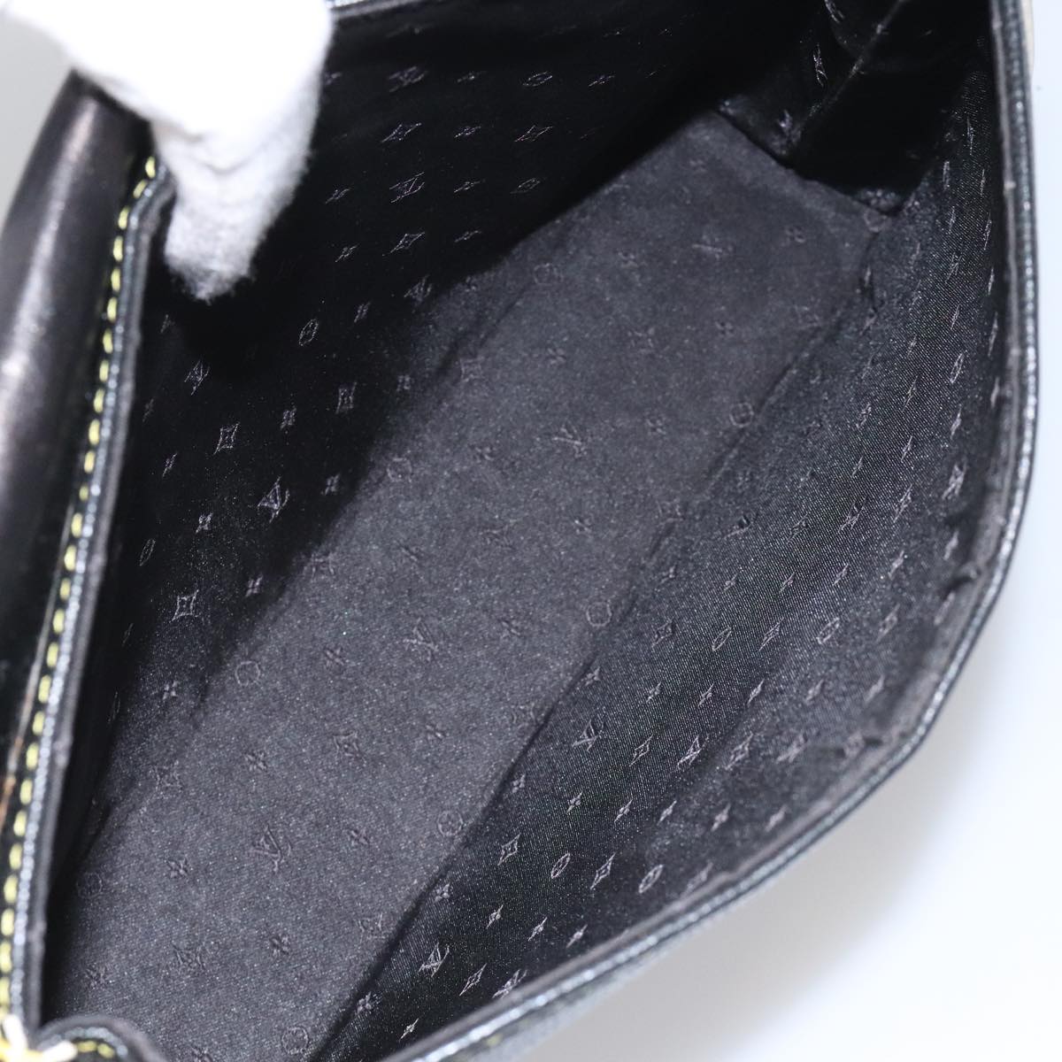 Louis Vuitton Suhali Black Leather Shoulder Bag