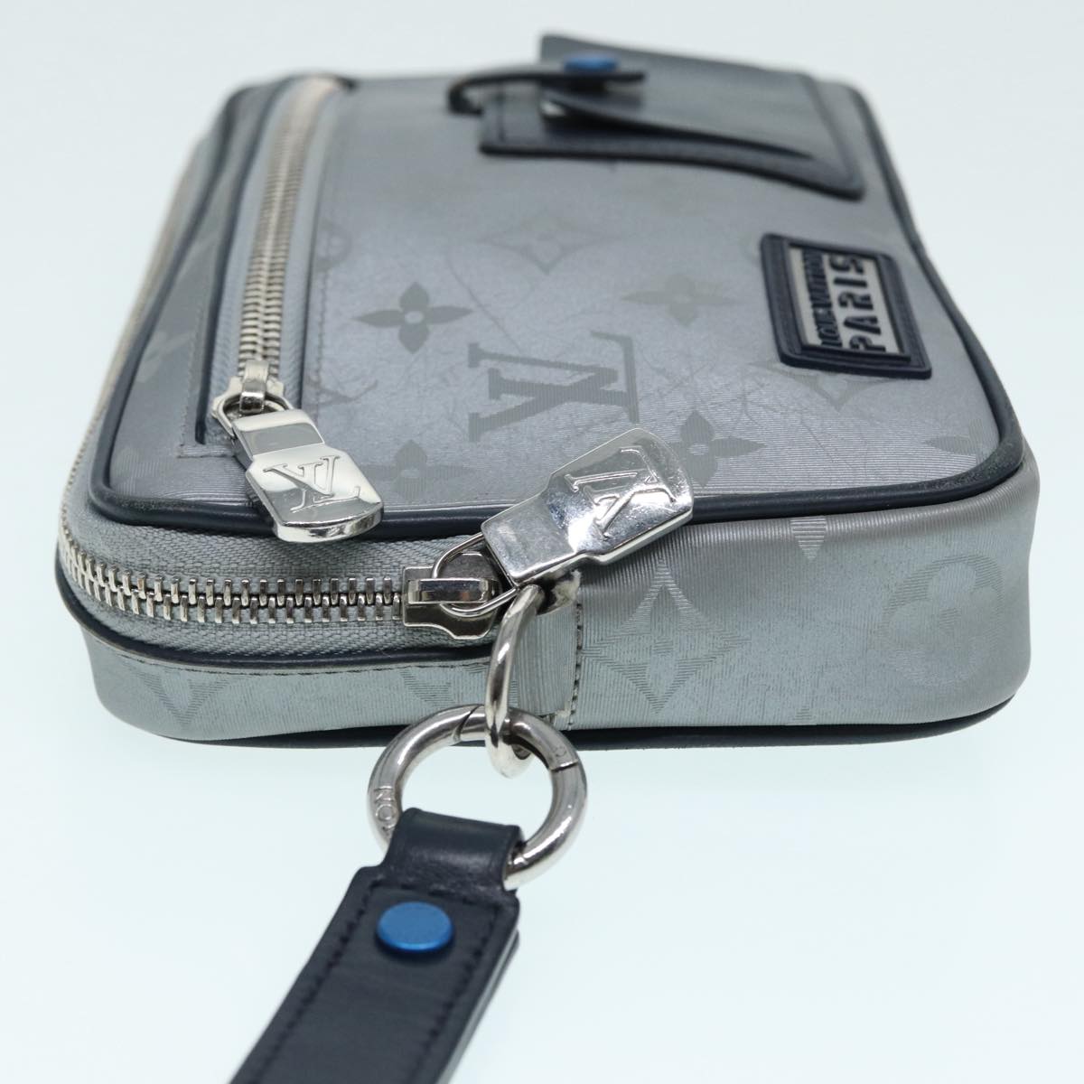 Louis Vuitton Satellite Silver Synthetic Clutch Bag