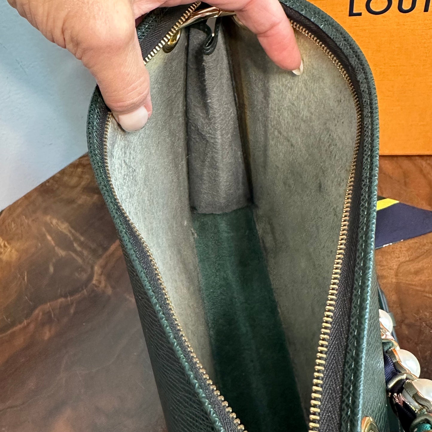 The Swan Crossbody -Orvis bags LV Taiga Leather in Dark Green