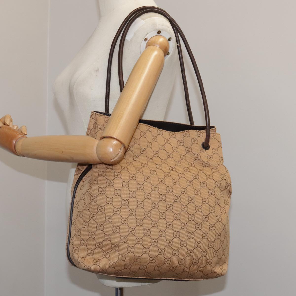 Gucci Gg Canvas Beige Canvas Shoulder Bag