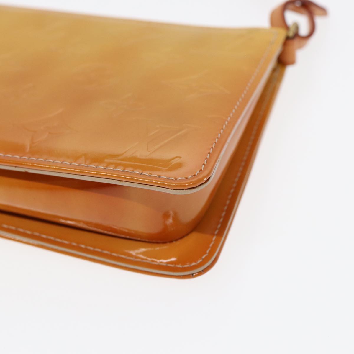 Louis Vuitton Lexington Beige Patent Leather Clutch Bag