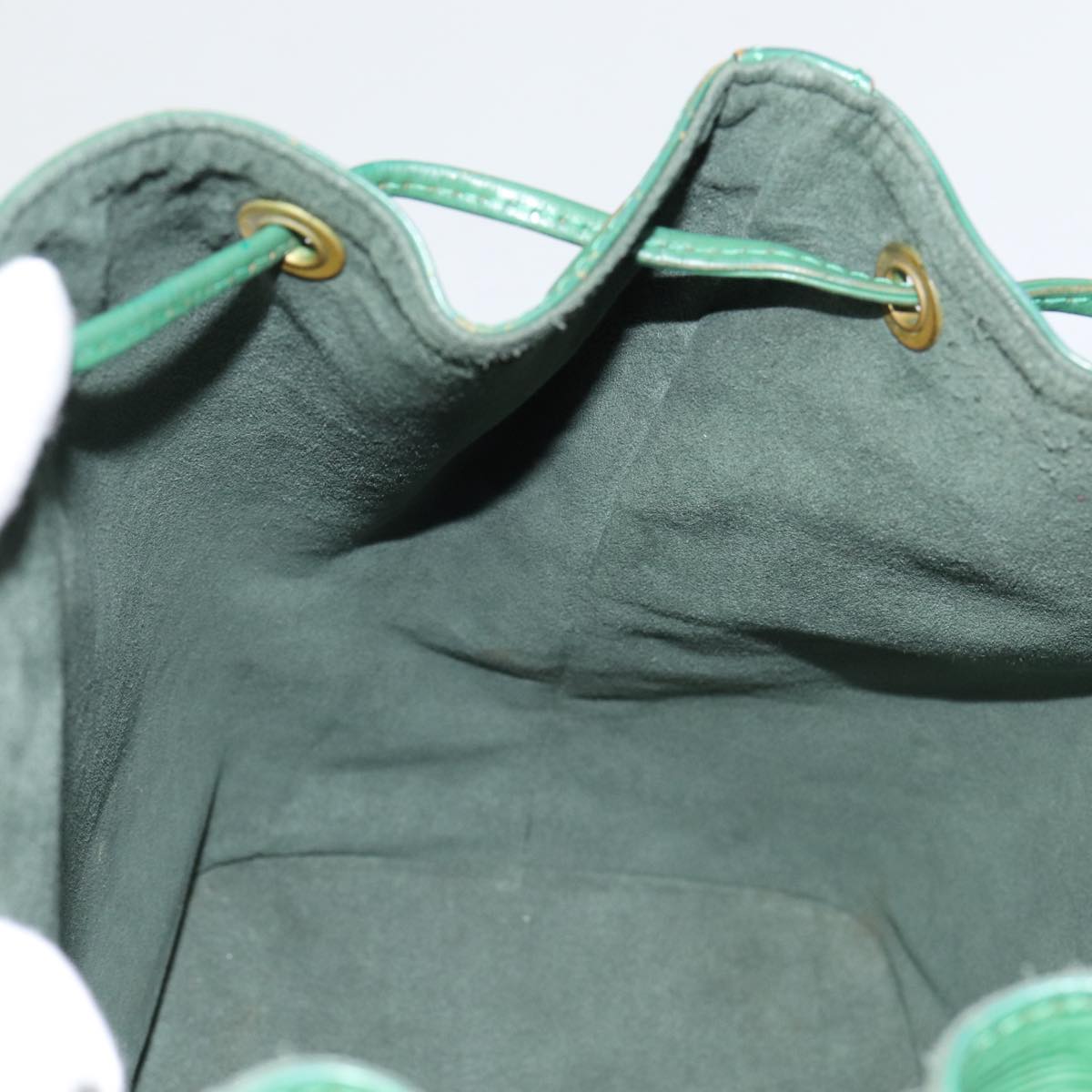 Louis Vuitton Noé Green Leather Shoulder Bag