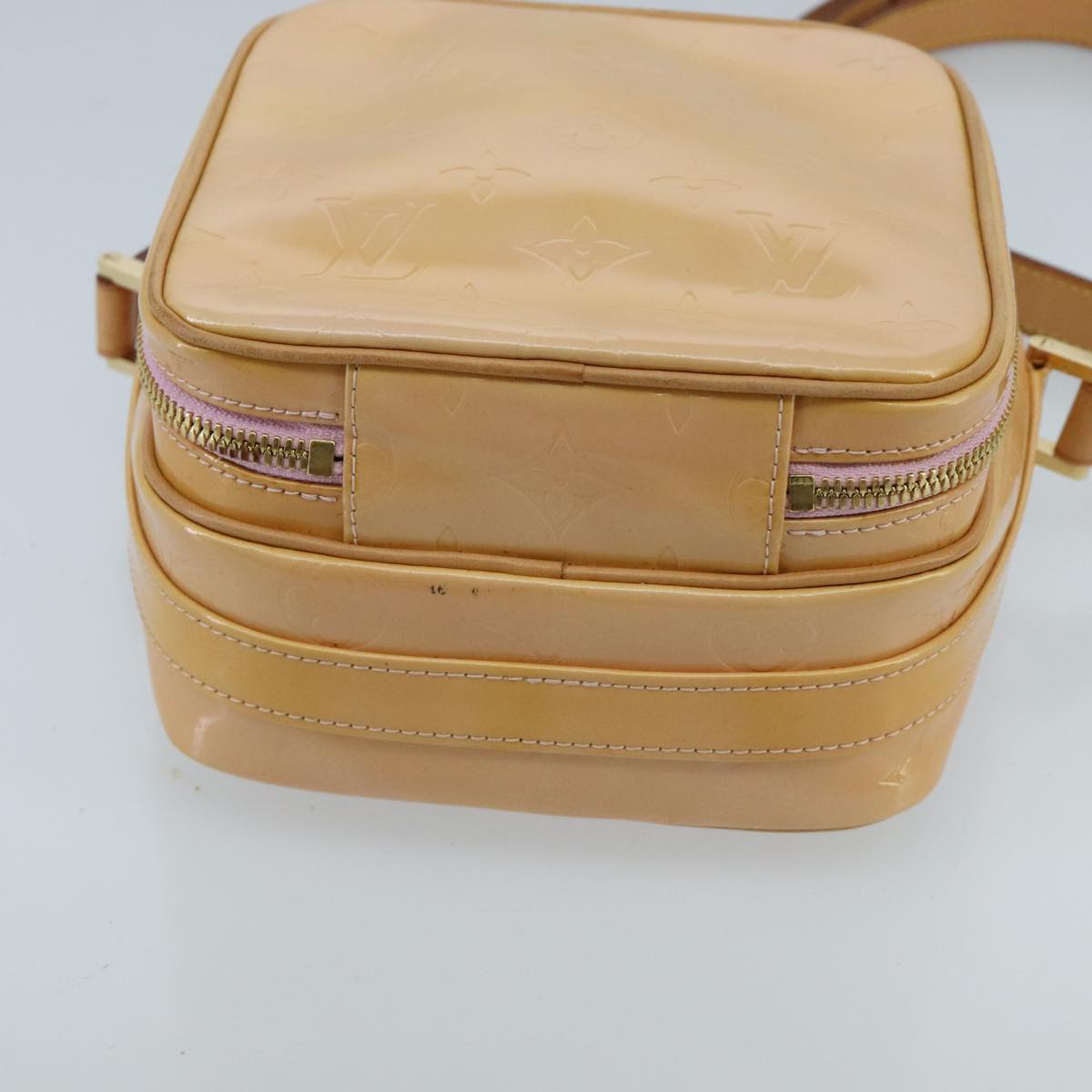 Louis Vuitton Wooster Camel Patent Leather Shoulder Bag