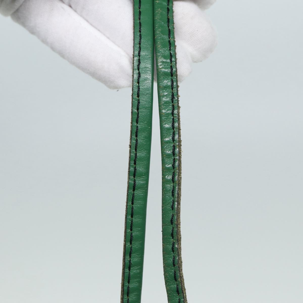 Louis Vuitton Noe Green Leather Shoulder Bag