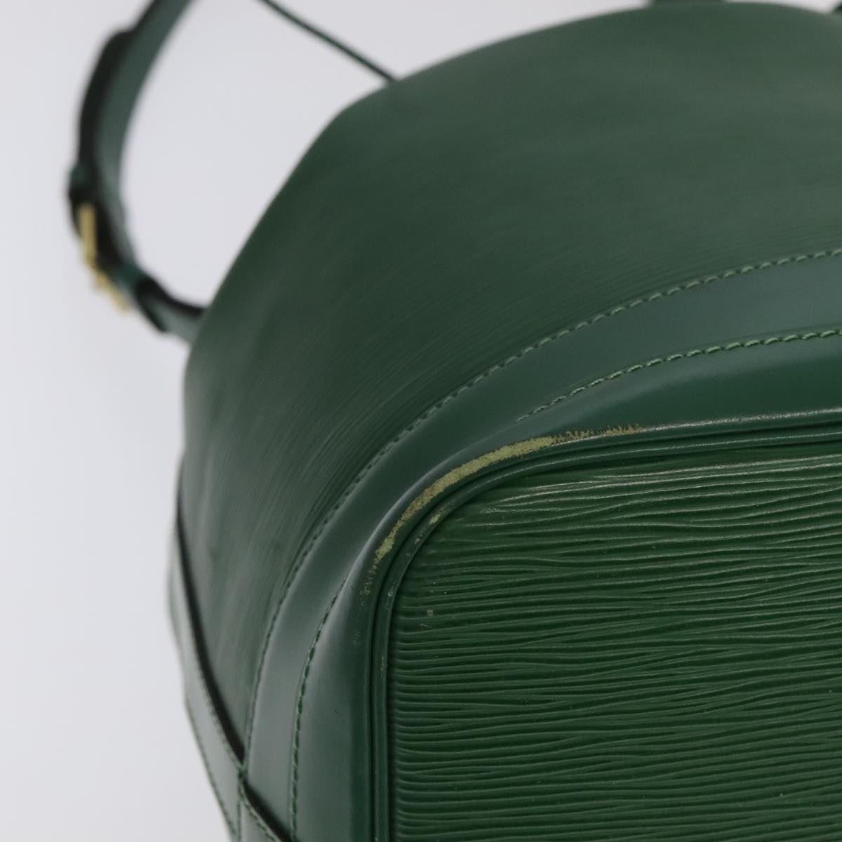 Louis Vuitton Noé Green Leather Shoulder Bag