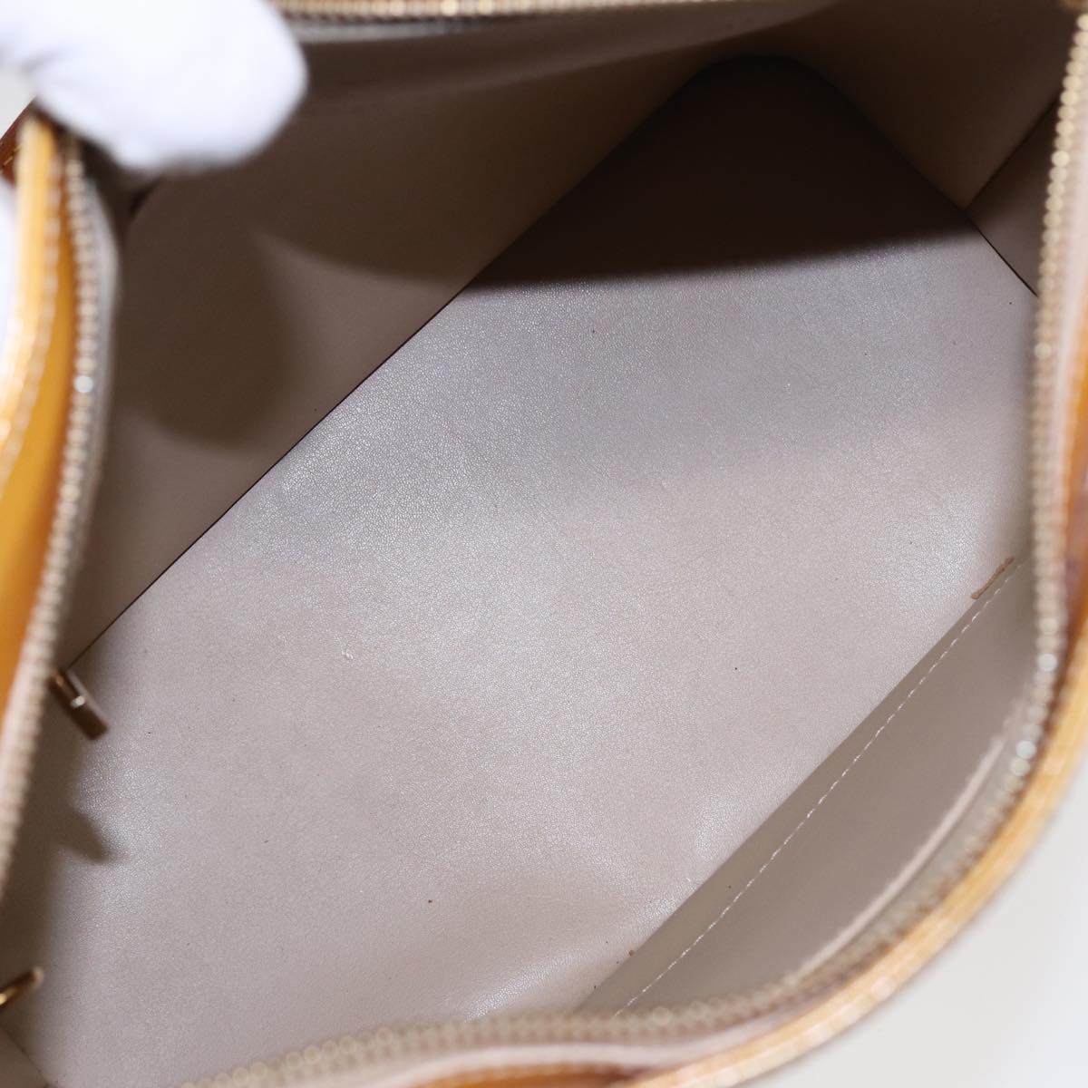 Louis Vuitton Houston Beige Patent Leather Handbag