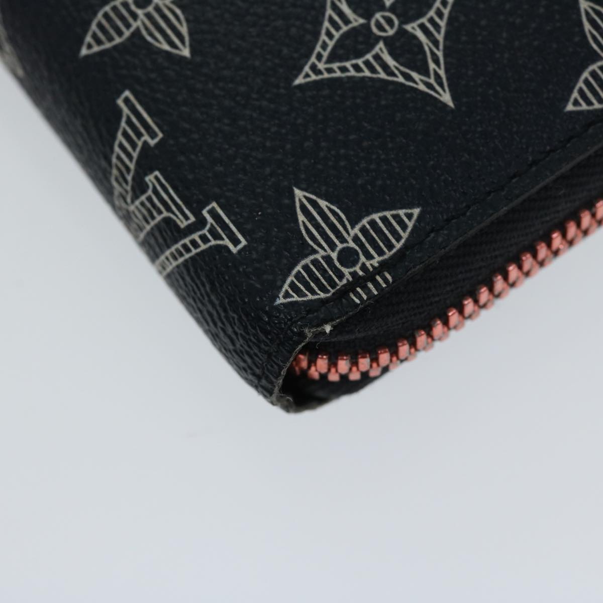 Louis Vuitton Zippy Organizer Black Canvas Wallet