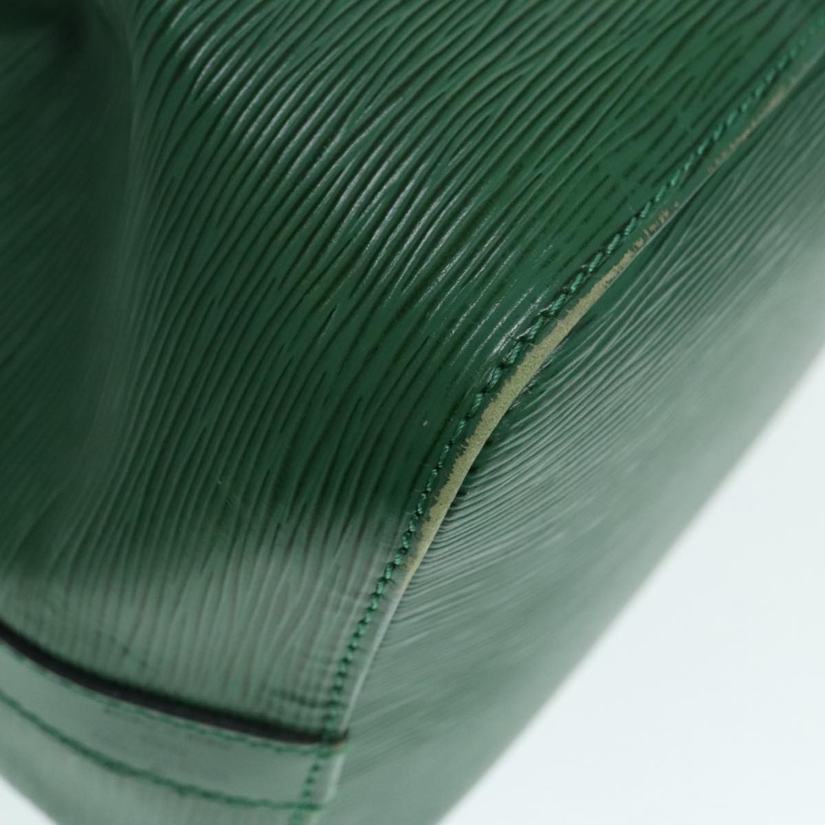 Louis Vuitton Noe Green Leather Shoulder Bag
