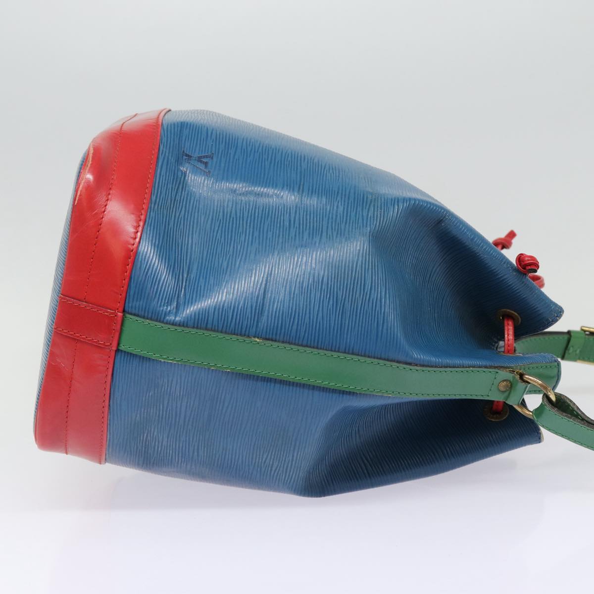 Louis Vuitton Noe Blue Leather Shoulder Bag